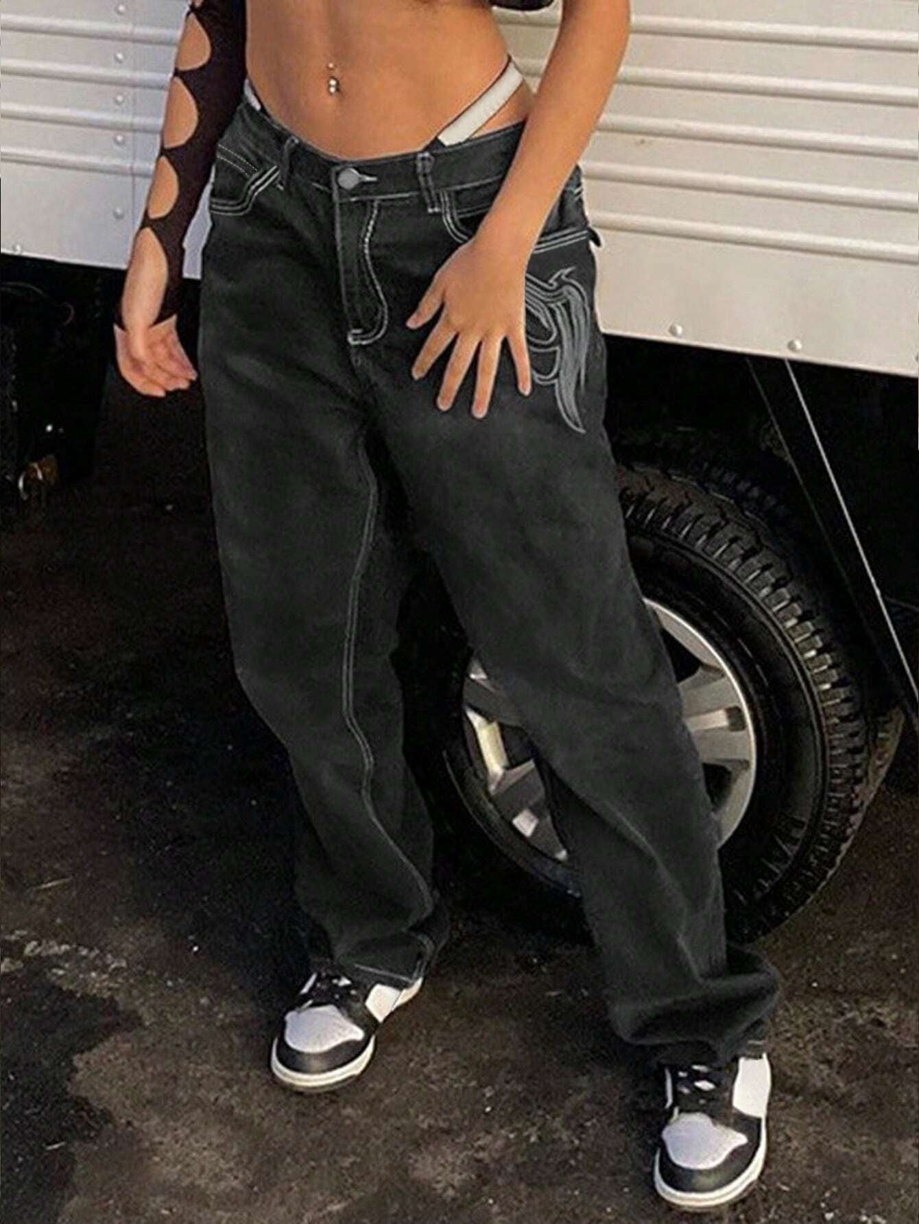 Women'S Slim Embroidered Black Straight Leg Pants