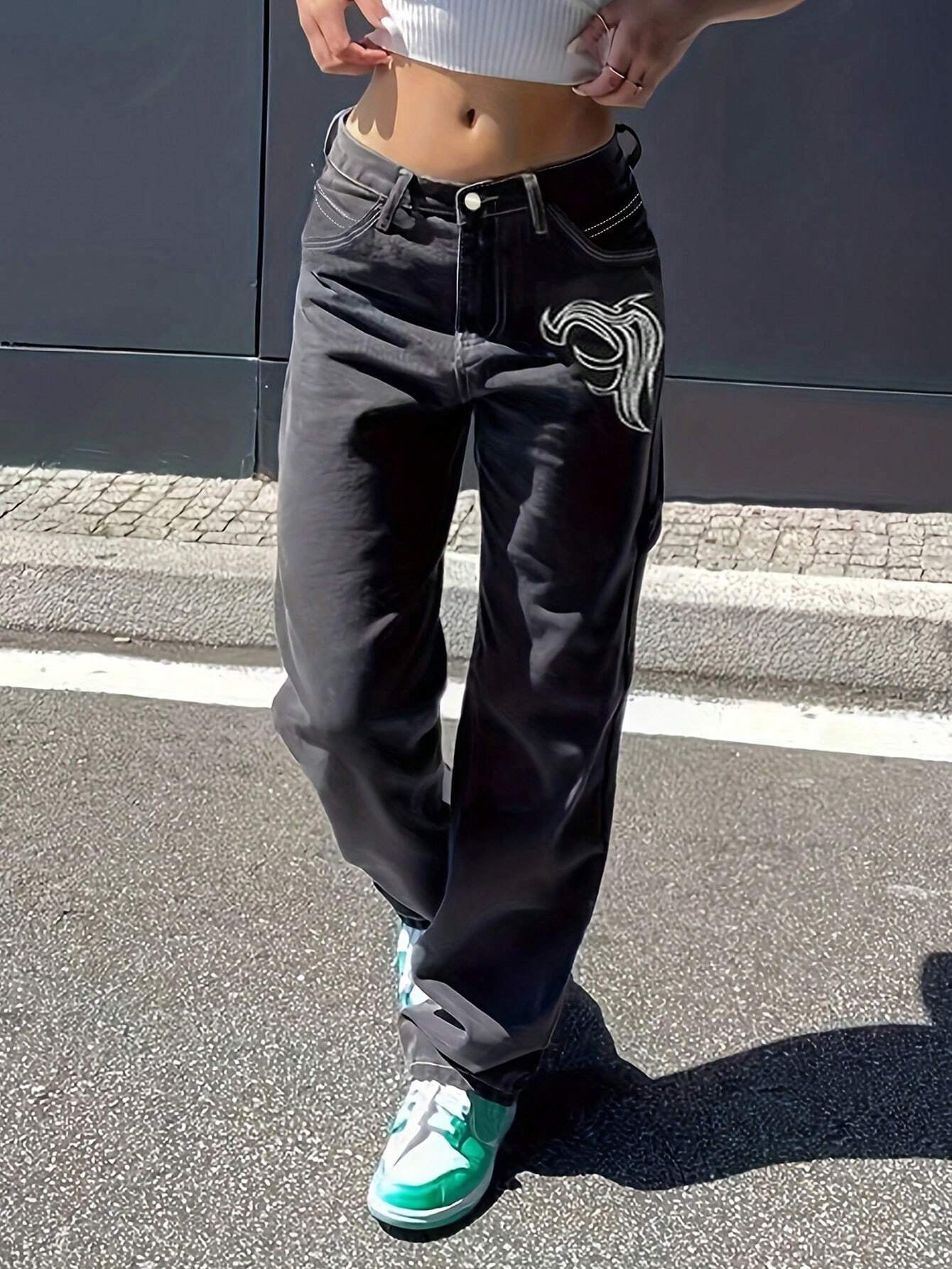 Women'S Slim Embroidered Black Straight Leg Pants